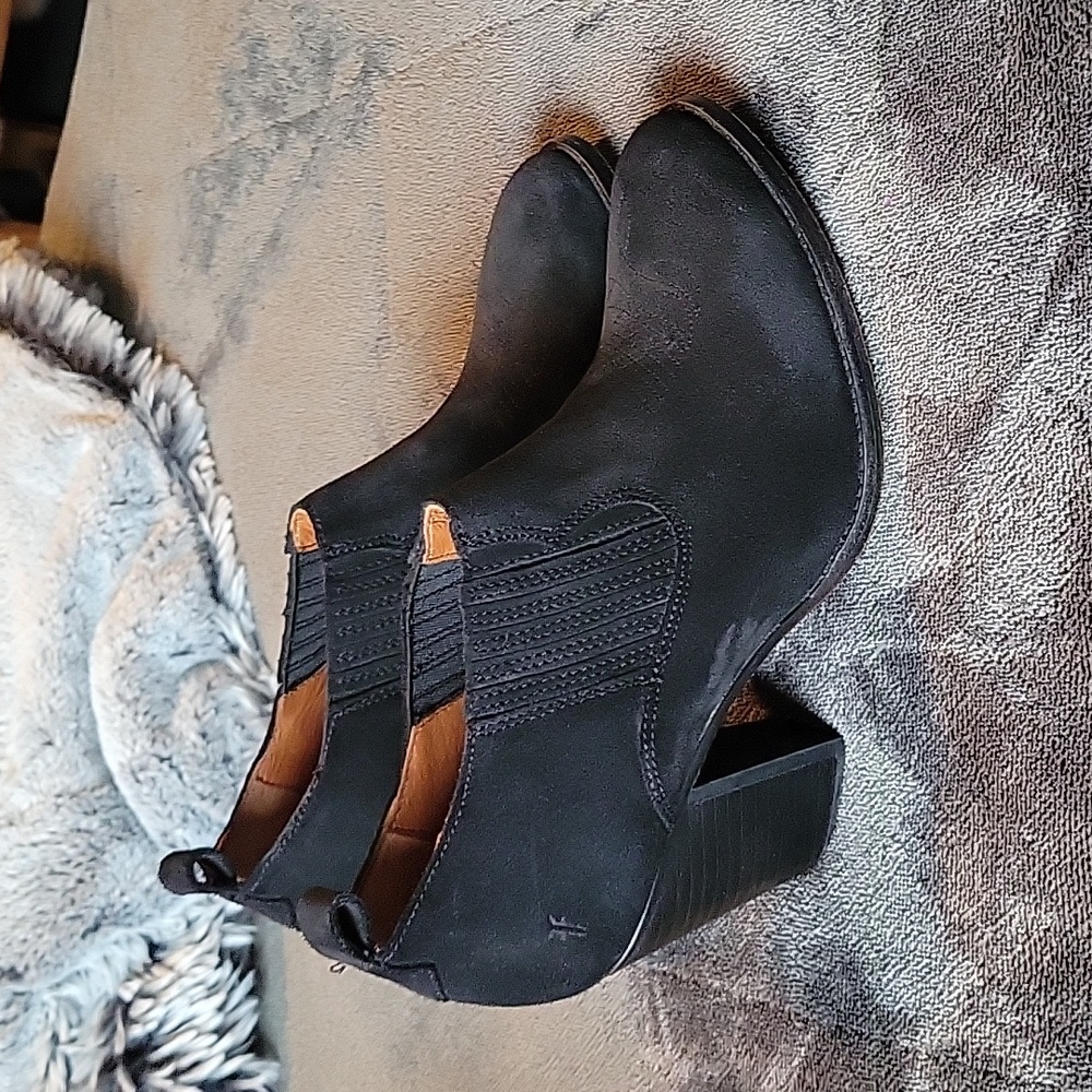 FRYE BLACK Ileana Shootie 9 B BOOT